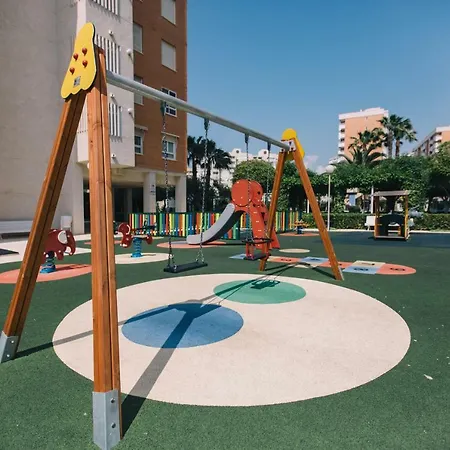 Avenida De Oviedo, 4 *